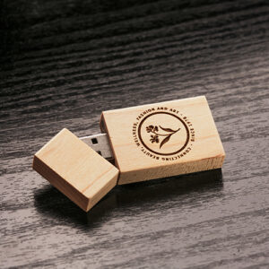 custom wooden usb flash drive